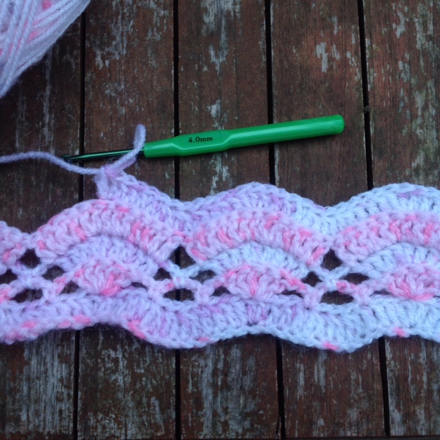 Crochet Shell Blanket Tutorial: Step-by-Step Guide to Creating a Cozy Home Essential