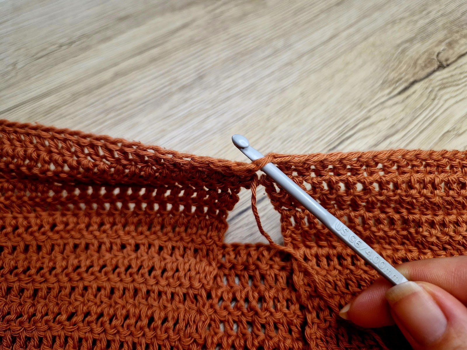 Step-by-Step Guide to Crocheting a Crop Top with DROPS LOVES YOU 7 Yarn