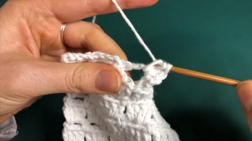 Crochet Chic Cotton Vest: Essential Guide to Your New Favorite Layering Piece