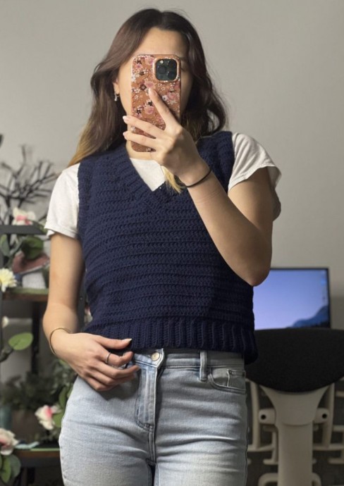 Elevate Your Wardrobe with the Stylish Crochet V-Neck Sweater Vest for Any Occasion Elevate Your Wardrobe with the Stylish Crochet V-Neck Sweater Vest for Any Occasion