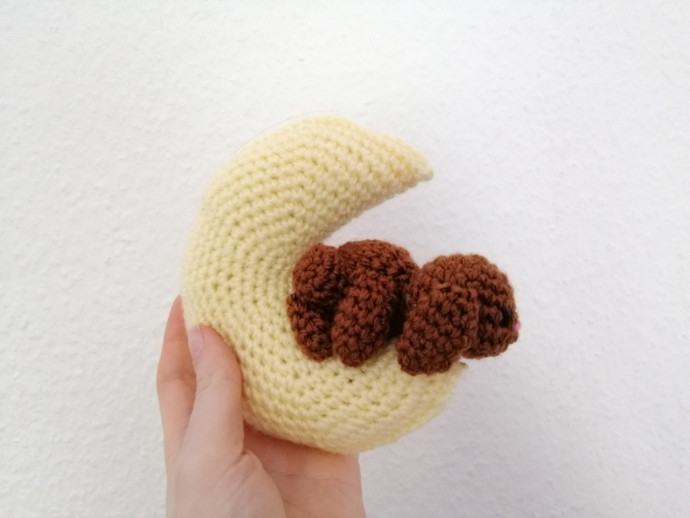 Create Your Own Whimsical Crochet Bunny on the Moon: Step-by-Step Guide