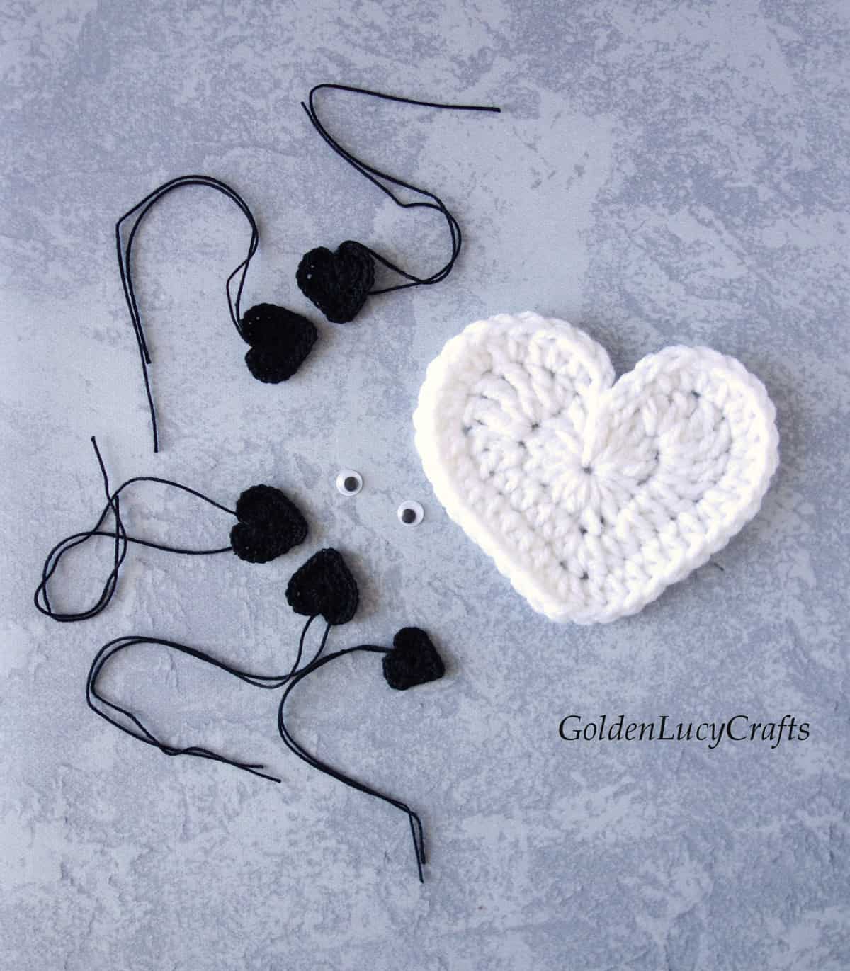 Crochet Heart Panda Applique Free Pattern