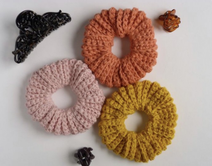 Easy Crochet Scrunchies