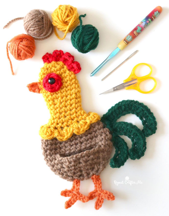 Create a Whimsical Crochet Rooster with Pockets for Your Home Decor
