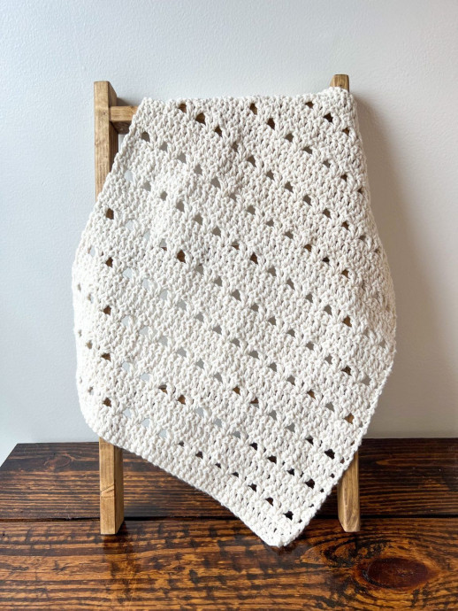 Enhance Your Kitchen with a Handmade Crochet Dainty Country Dish Towel