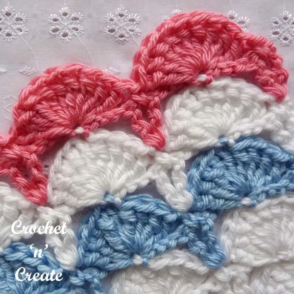 Crochet Peacock Fan Stitch Example