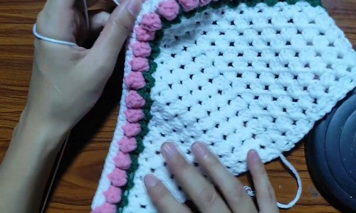 Crochet Tulip Bandana