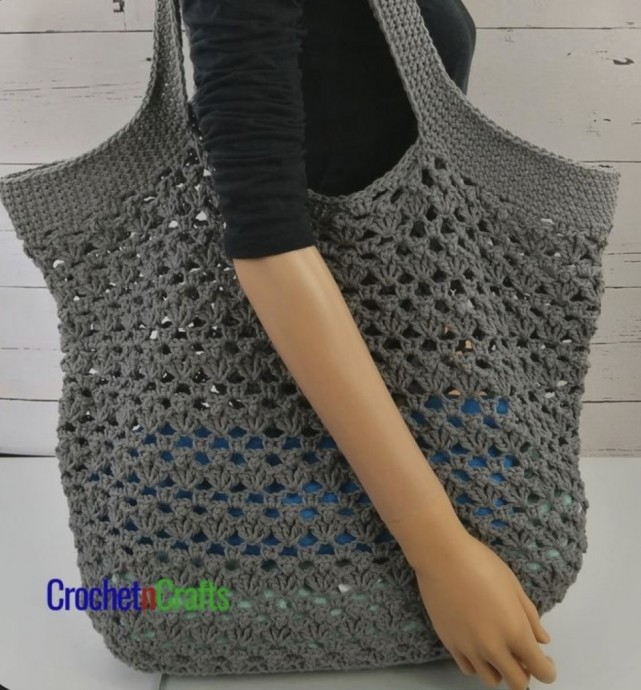 Free Crochet Pattern: Lacy Shell Beach Bag
