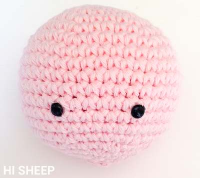 Create Your Own Adorable Crochet Pig in a Blanket: A Comprehensive Guide to Crafting This Charming Amigurumi