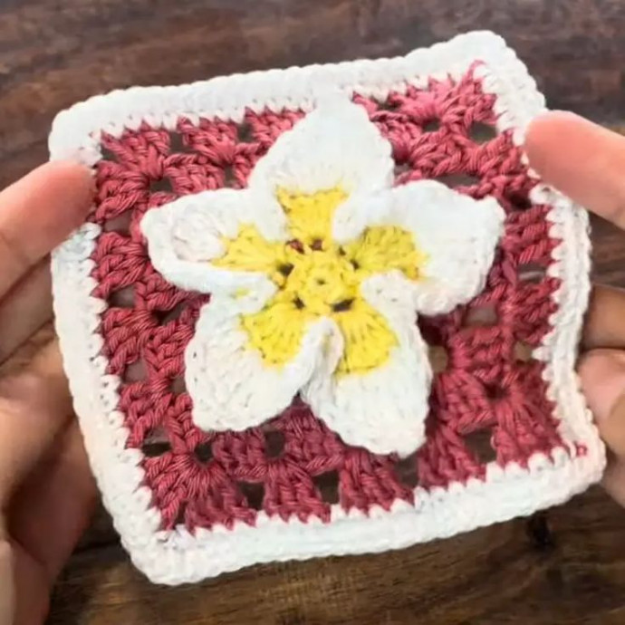 Create Beautiful Crochet Frangipani Flower Granny Squares: A Step-by-Step Guide