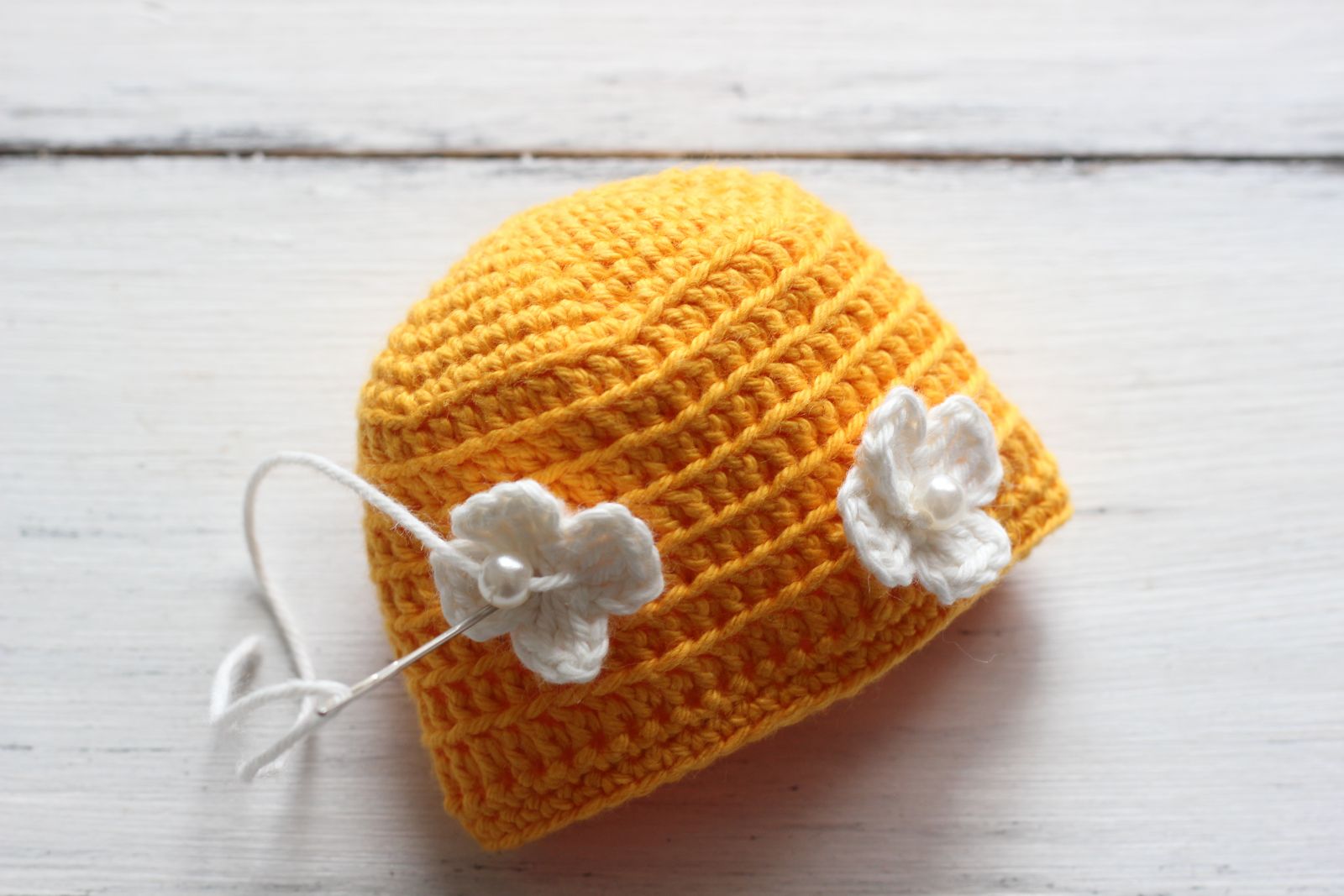 Create an Adorable Crochet Doll's Handbag with Detailed Instructions