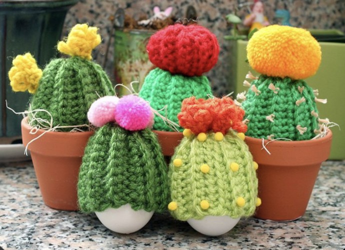 Free Crochet Pattern: Cactus Egg Cozies