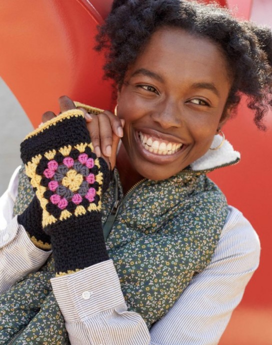 Crochet Graphic Granny Mitts