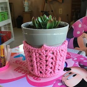 Crochet Posted Shells Planter Cozy