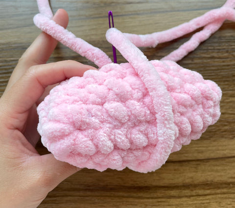 Create Your Own Adorable Crochet Rose Flower Plushie: DIY Guide