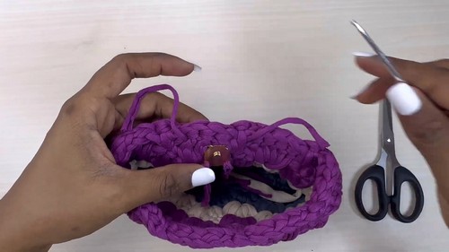 Create Your Stylish Crochet Chic Purse: A Complete Guide to Crochet Fashion