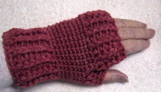 Crochet Post Stitch Mitts - Fashionable and Cozy Winter Accessory Pattern Crochet Post Stitch Mitts - Fashionable and Cozy Winter Accessory Pattern