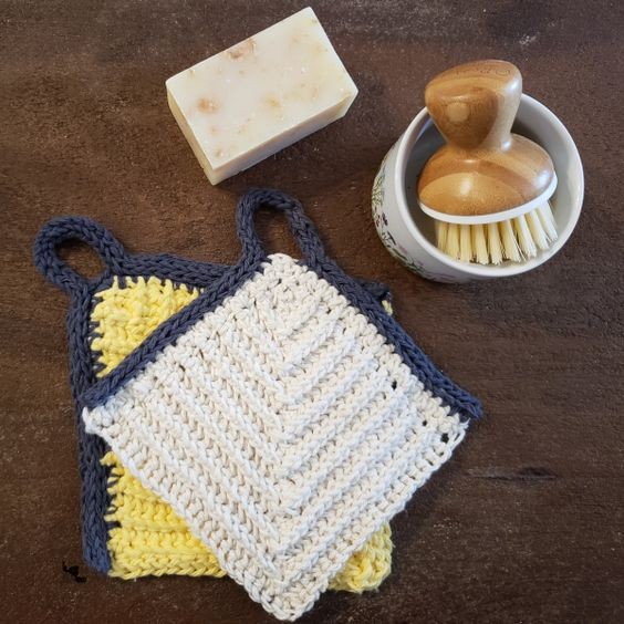 Craft Your Own Beautiful Crocheted Dishcloth – A Step-by-Step Guide