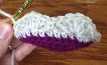 Create Charming Crochet Wine Glass Cozies: A Fun and Practical DIY Guide