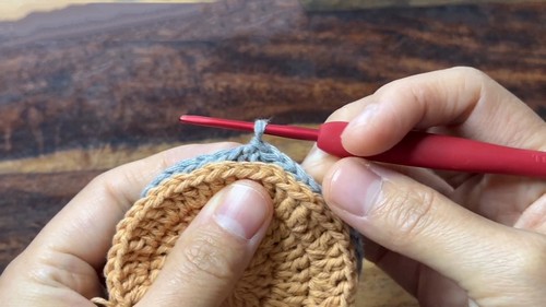 Create Your Own Adorable Crochet Lion Granny Square - Step-by-Step Guide