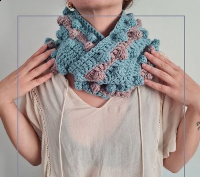Create Your Own Crochet Bubble Stitch Infinity Scarf with Elegance and Warmth Create Your Own Crochet Bubble Stitch Infinity Scarf with Elegance and Warmth