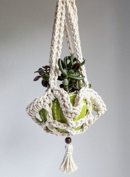 Easy Crochet Plant Hanger Pattern For Beginners