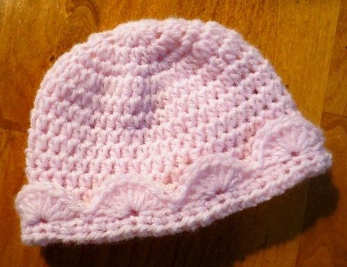 Crochet Scalloped Baby Hat