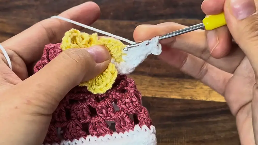 Create Beautiful Crochet Frangipani Flower Granny Squares: A Step-by-Step Guide