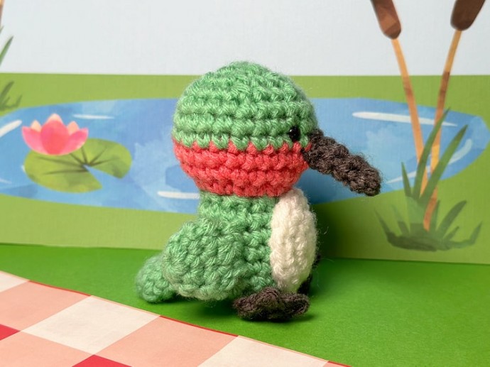 Create Your Own Adorable Miniature Hummingbird Amigurumi with This Fun Crochet Pattern Create Your Own Adorable Miniature Hummingbird Amigurumi with This Fun Crochet Pattern