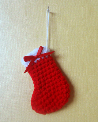 Create Cozy Crochet Christmas Stocking Ornaments: A Festive Guide for Holiday Joy