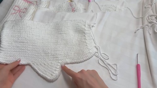 Learn to Crochet Beautiful Socks: A Step-by-Step Guide for Cozy Creations