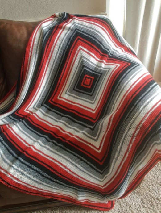 Discover the Cozy Elegance of the Crochet Geo Throw Blanket for Your Home Decor Discover the Cozy Elegance of the Crochet Geo Throw Blanket for Your Home Decor