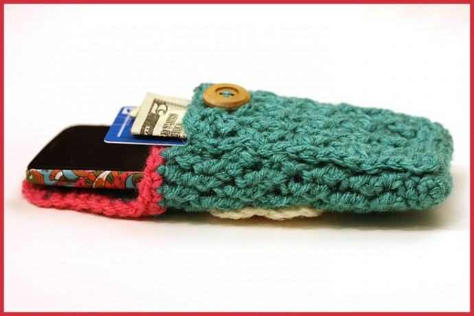 Crochet Cell Phone Case with Secret Pocket