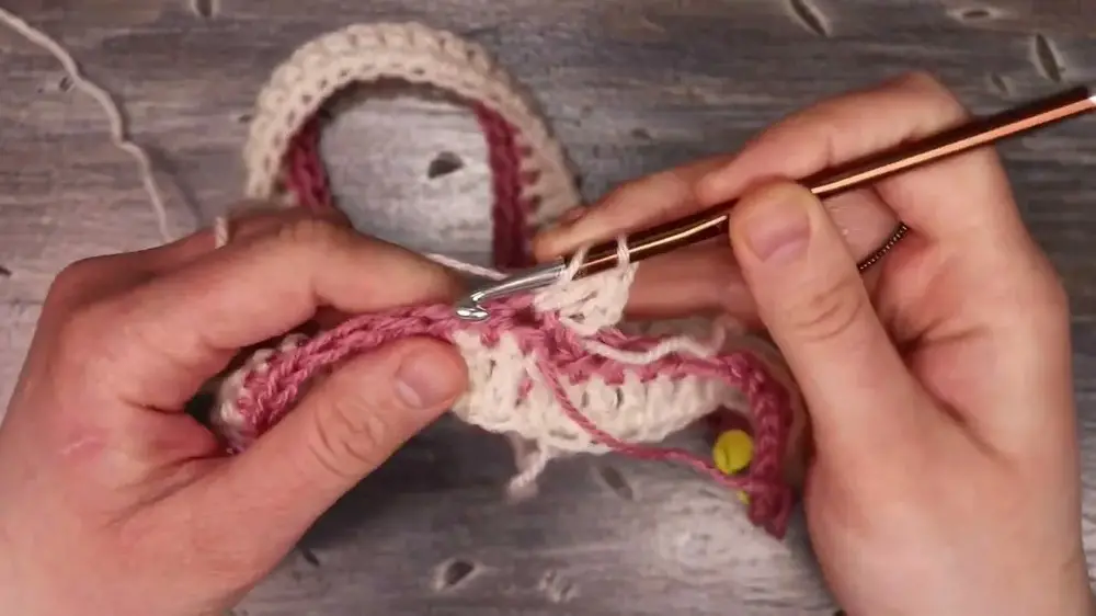 Create Your Own Cozy Crochet Raglan Sweater: A Step-by-Step Guide