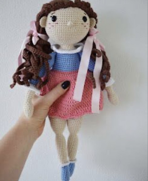 Create a Unique Handmade Crochet Doll: Emma for Fun and Joy Create a Unique Handmade Crochet Doll: Emma for Fun and Joy
