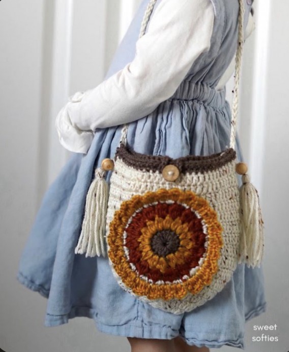 Create Your Own Stylish Flora Boho Bag: A Step-by-Step Guide with Materials List Create Your Own Stylish Flora Boho Bag: A Step-by-Step Guide with Materials List