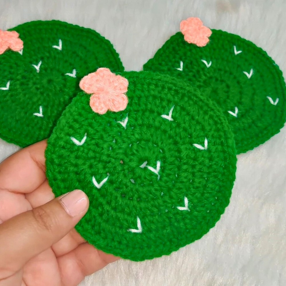 How to Create an Adorable Crochet Cactus Coaster for Your Home