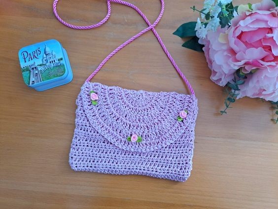 Crochet Dainty Envelope Bag