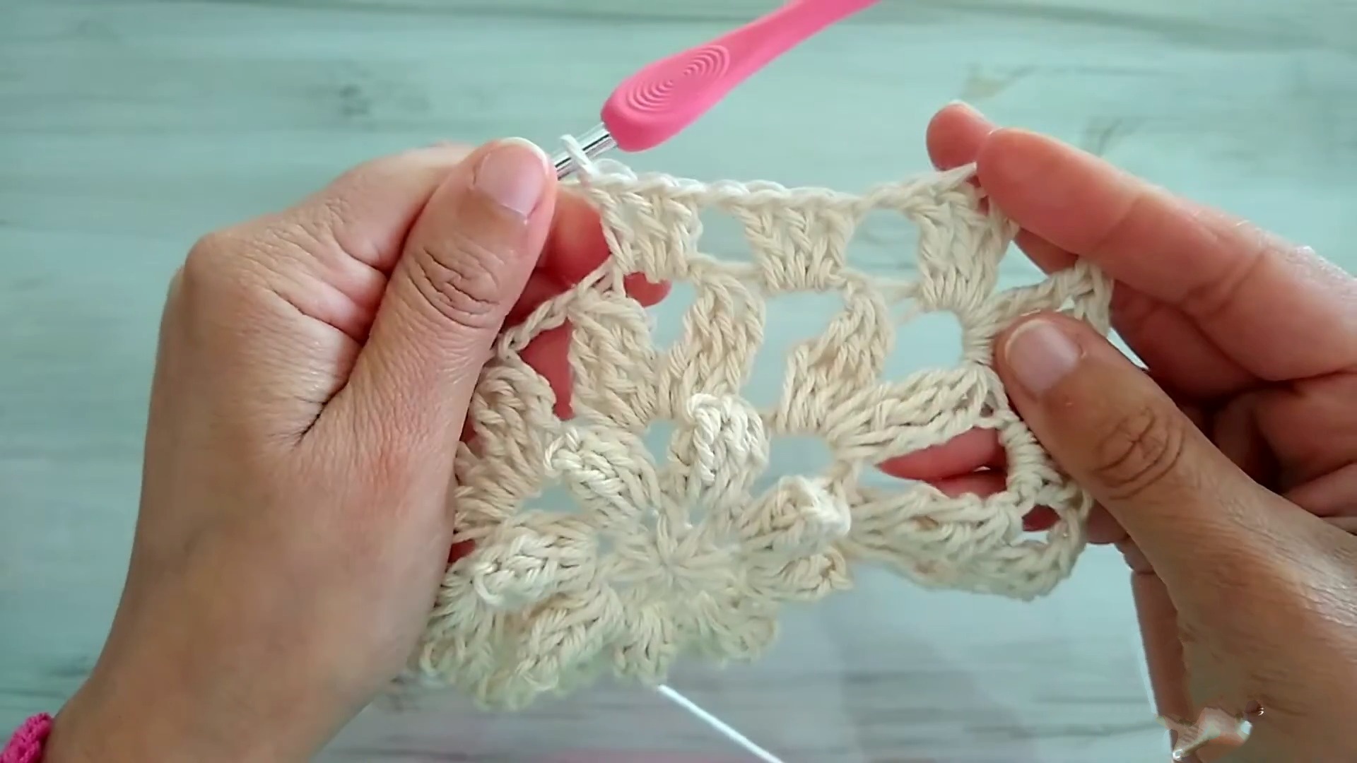 Create Beautiful Crochet Granny Square Coasters: A Step-by-Step Guide for Beginners