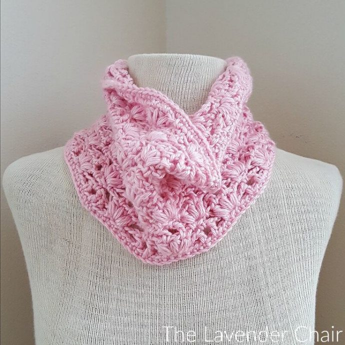 Create Your Cozy Crochet Weeping Willow Cowl - Step-by-Step Guide