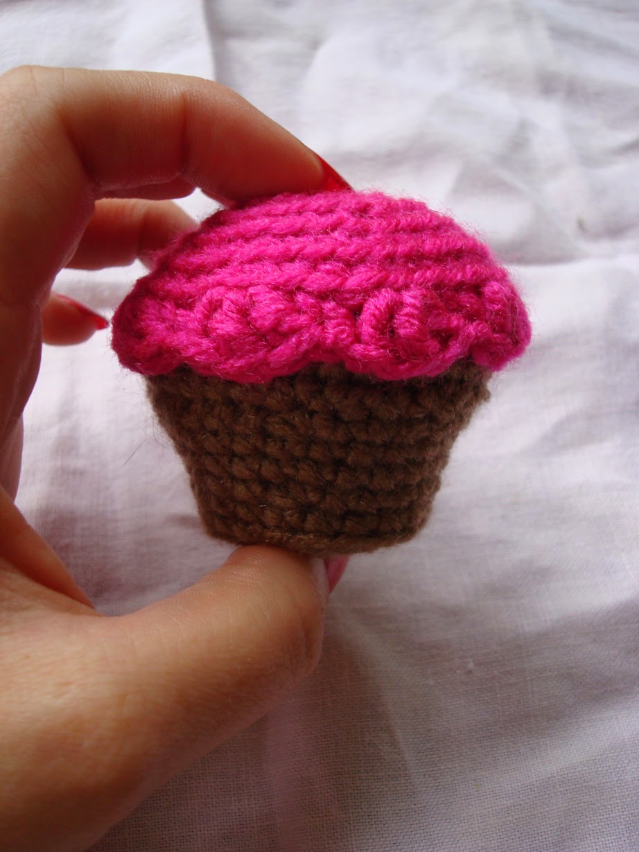 Create Adorable Crochet Muffins and Cupcakes for Your Home Decor