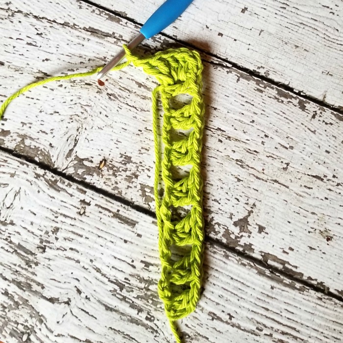 Create Your Own Stylish Crochet Pineapple Top: A Complete Guide to Materials and Patterns