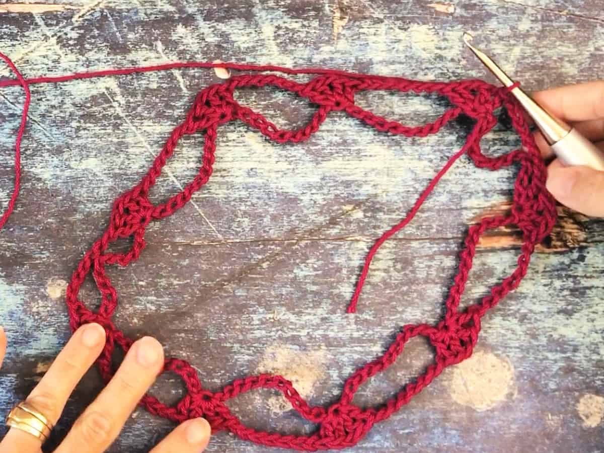 Create Your Own Cozy Crochet Infinity Scarf: A Step-by-Step Guide