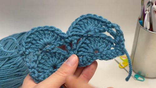Mastering the Crochet Peacock Stitch: A Step-by-Step Guide to Create Stunning Pieces