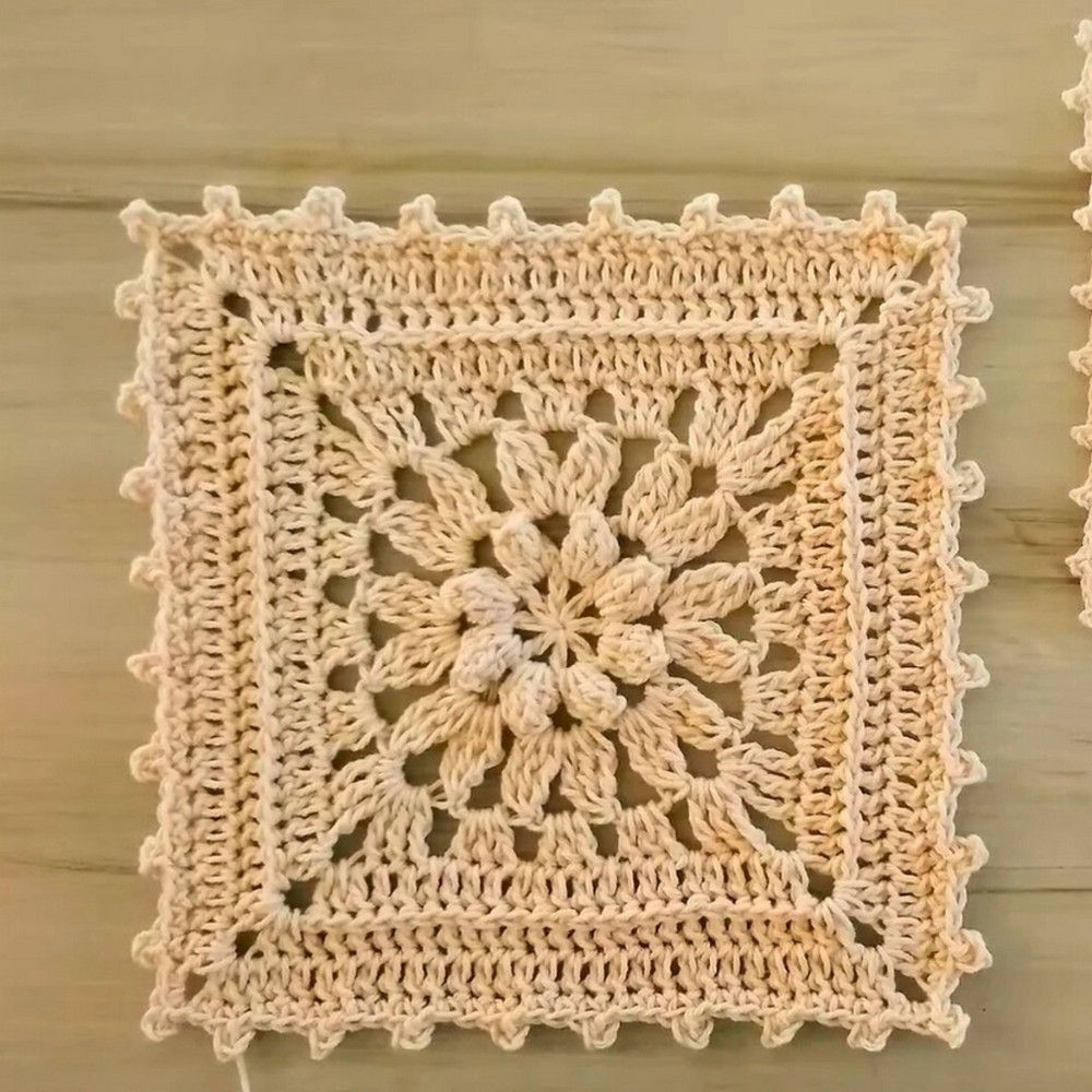 Create Beautiful Crochet Granny Square Coasters: A Step-by-Step Guide for Beginners