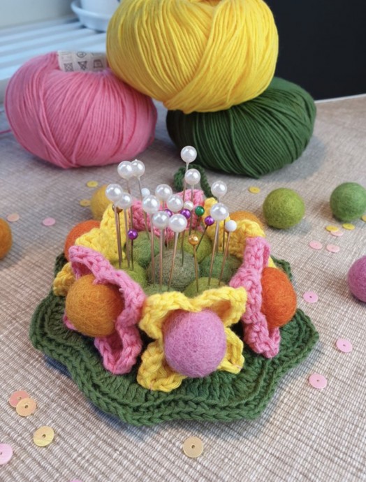 Fancy Flower Pincushion