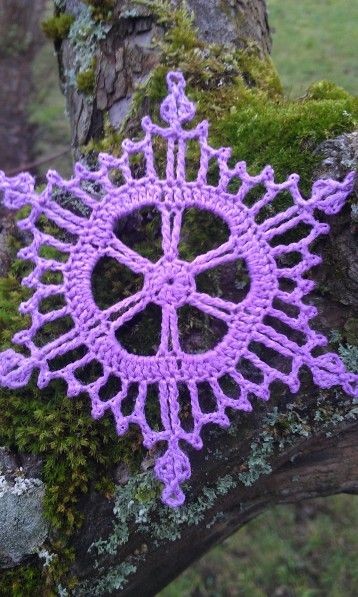 Create Your Own Crochet Winter Solstice Snowflake for Cozy Home Decor
