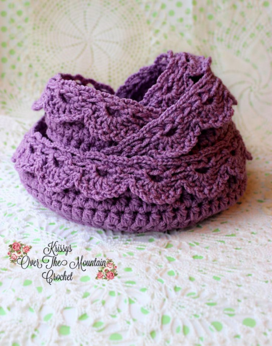 Create Elegant Crochet Nesting Baskets with Lace for Home Organization