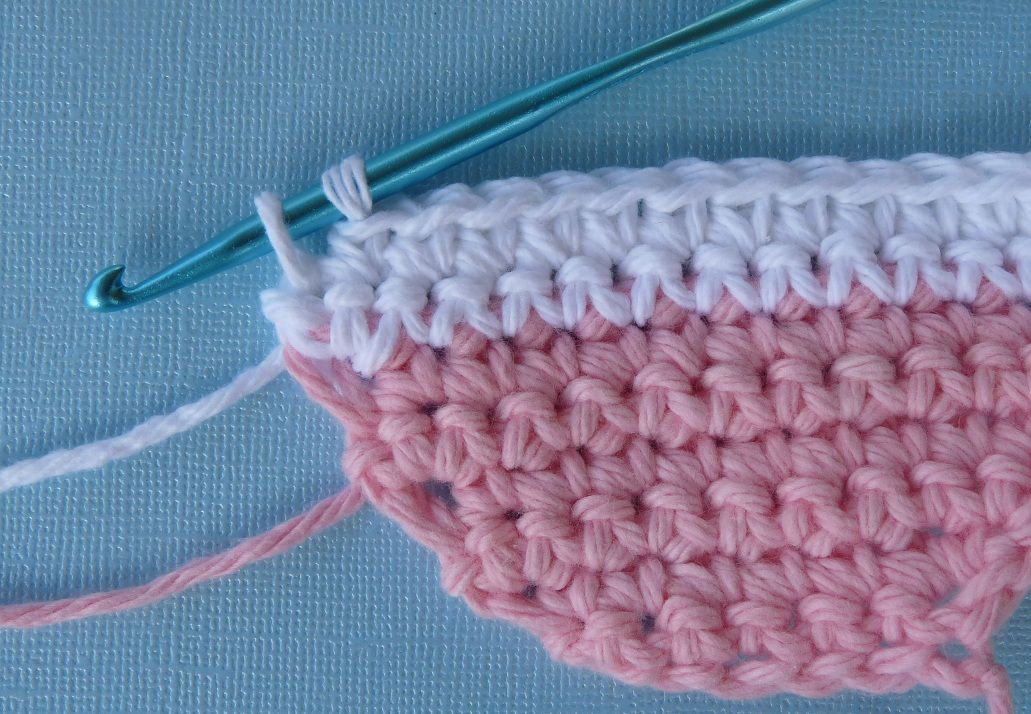 Create Your Own Beautiful Easter Egg Coaster with This Step-by-Step Crochet Guide