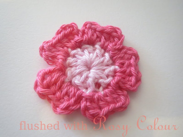 Create Your Own Beautiful Floral Masterpiece with Crochet Rosy&#039;s Flower Pattern